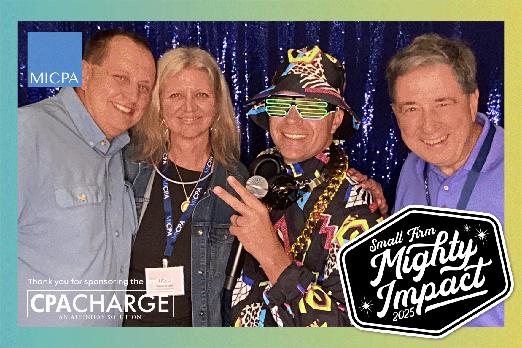 Some familiar faces popped up in the photobooth!