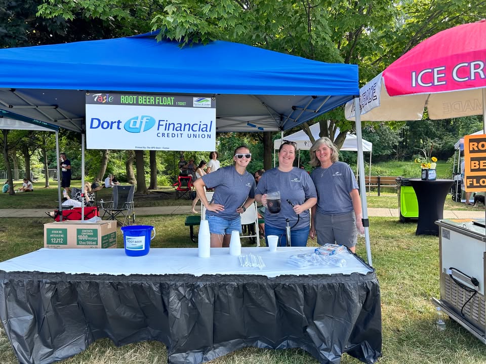 Our Community Crew volunteers had a great time at our booth during the Taste in Fenton event earlier this week!